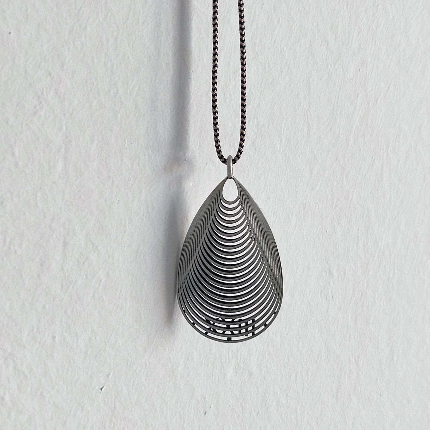 SEEDS NECKLACE