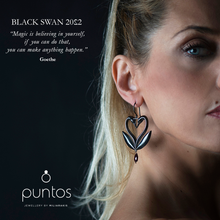 Φόρτωση εικόνας στο εργαλείο προβολής Συλλογής, BLACK SWAN 2022 EARRINGS
